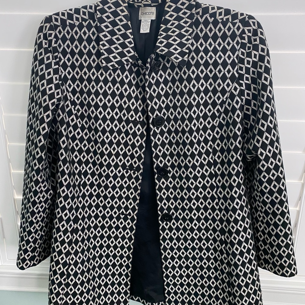 Chico's Monochrome Diamond Pattern Car Length Jacket